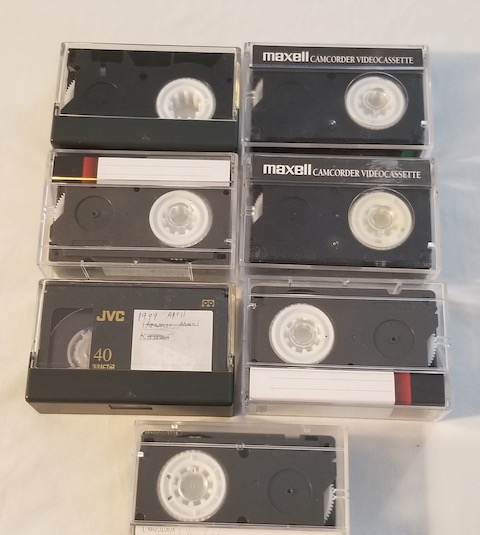 7 mini-cassettes