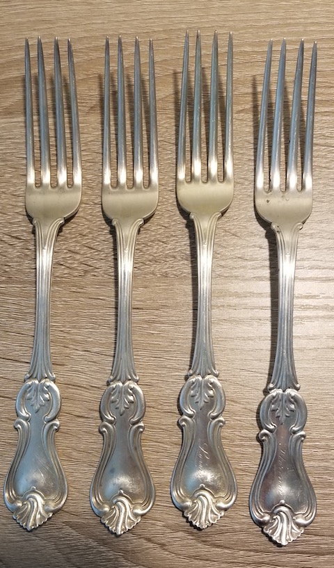 4 Gurnee forks