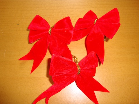 3littleredbows