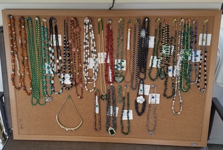 Necklace board